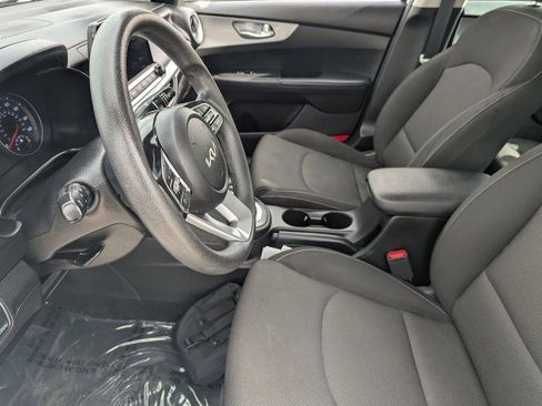 Used 2023 Kia Forte LXS image 20