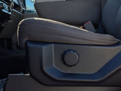 Used 2016 Ford F150 XLT image 22