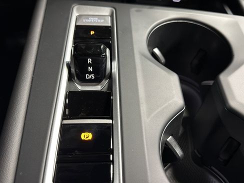 New 2026 Volkswagen Atlas Cross Sport SE AWD/4WD image 31
