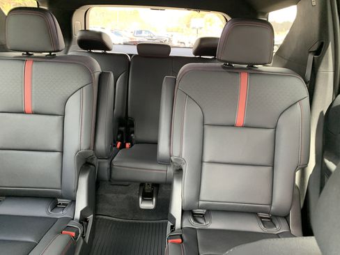 New 2026 Chevrolet Traverse RS w/ LPO, Floor Liner Package image 18