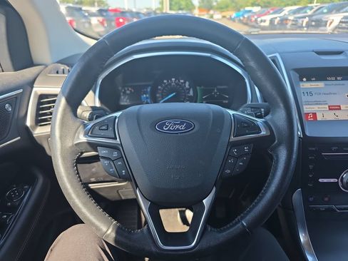 Used 2019 Ford Edge Titanium w/ Equipment Group 301A AWD/4WD image 24