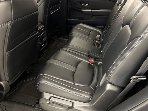 New 2025 Honda Pilot EX-L image 17