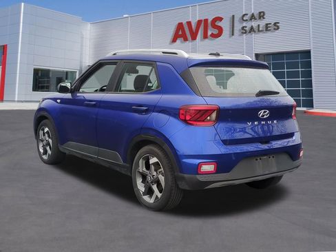 Used 2025 Hyundai Venue SEL FWD image 10