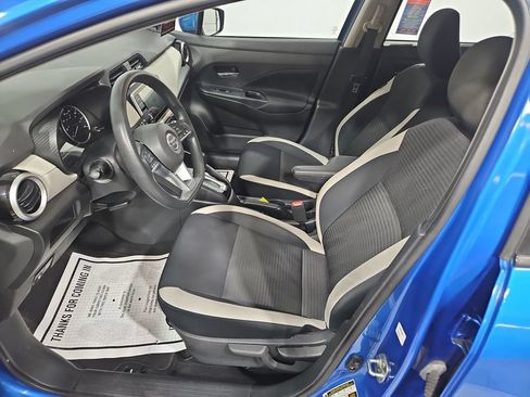 Used 2021 Nissan Versa SV FWD image 10