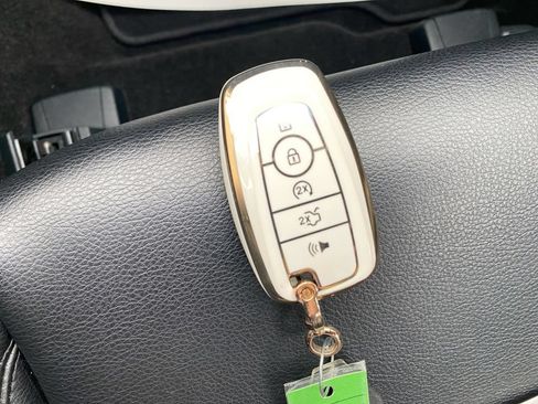 Used 2019 Lincoln Nautilus FWD image 26