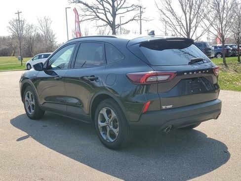 Used 2025 Ford Escape ST-Line w/ Equipment Group 301A FWD image 3