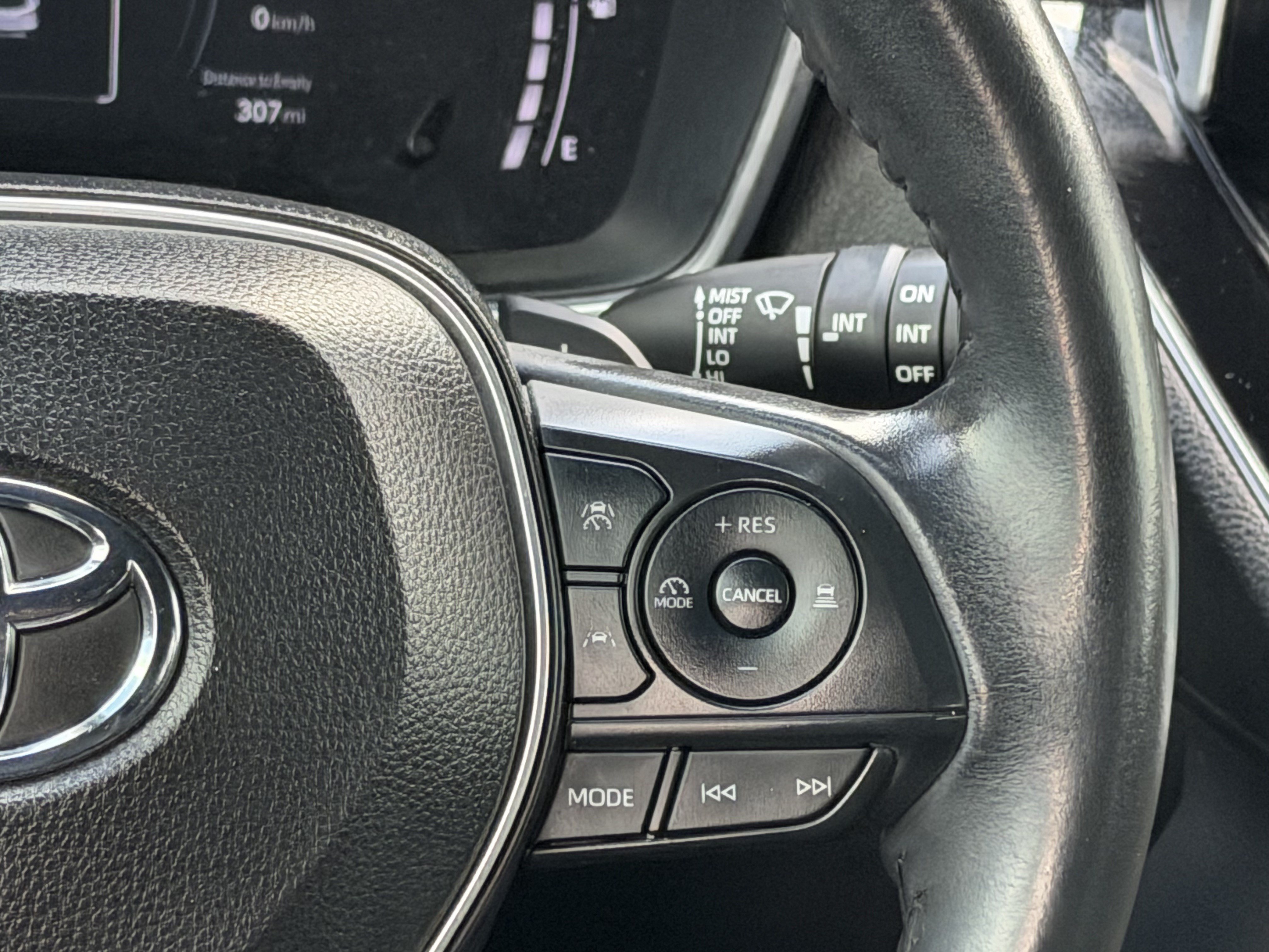 Used 2023 Toyota Corolla Cross AWD Hybrid w/ Convenience Package image 14