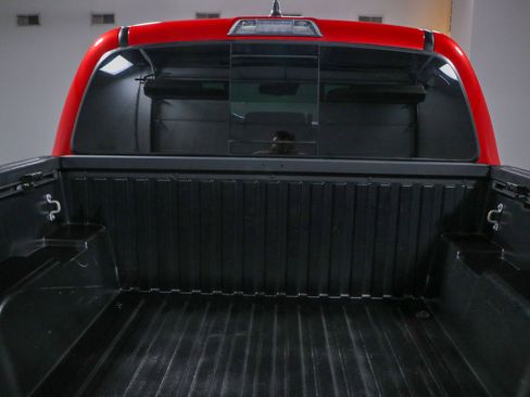 Used 2020 Toyota Tacoma TRD Sport AWD/4WD image 30