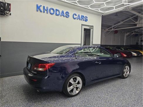 Used 2011 Lexus IS 250C image 6