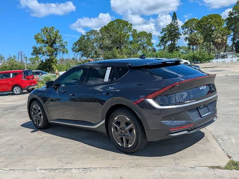 Certified 2025 Kia EV6 Light RWD image 6
