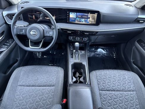 Used 2025 Nissan Kicks SV AWD/4WD image 21