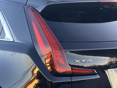 Certified 2023 Cadillac XT4 Premium Luxury w/ Enhanced Visibility Package image 10