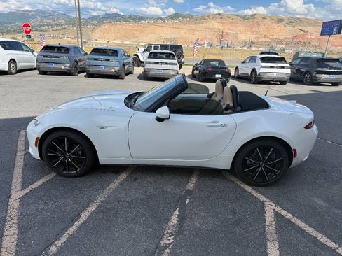 Used 2025 MAZDA MX-5 Miata Grand Touring w/ Weather Package RWD image 3