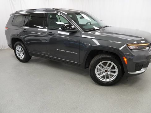 Certified 2025 Jeep Grand Cherokee L Laredo AWD/4WD image 10