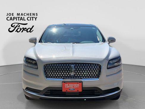 Used 2022 Lincoln Nautilus Reserve AWD/4WD image 10