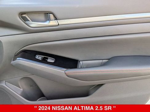 Certified 2024 Nissan Altima 2.5 SR AWD/4WD image 39
