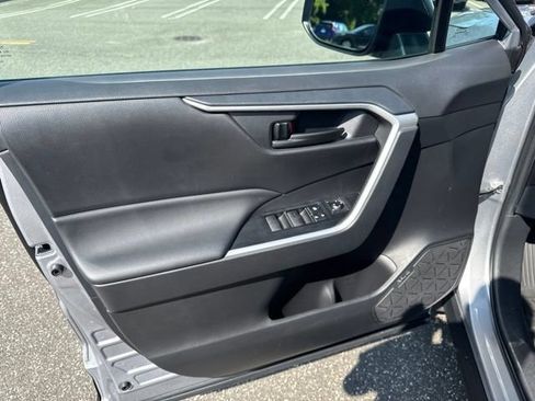 Used 2023 Toyota RAV4 LE AWD/4WD image 21