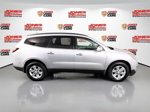 Used 2014 Chevrolet Traverse LT image 15