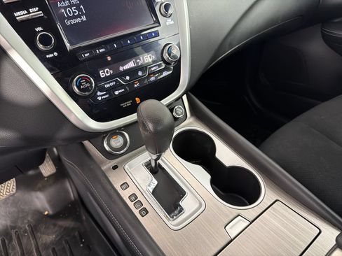 Used 2017 Nissan Murano S AWD/4WD image 16