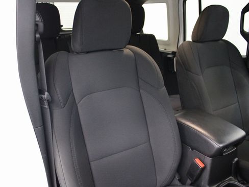 Used 2023 Jeep Wrangler Unlimited image 27