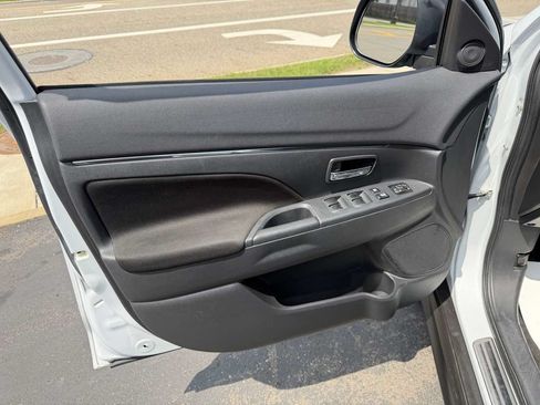 Used 2022 Mitsubishi Outlander Sport ES AWD/4WD image 11