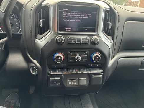 Used 2019 Chevrolet Silverado 1500 LT w/ All-Star Edition AWD/4WD image 21