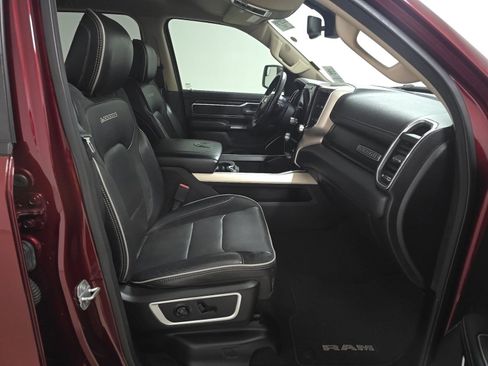 Used 2019 RAM 1500 Laramie RWD image 14
