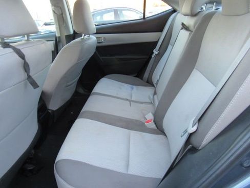 Used 2018 Toyota Corolla LE image 25