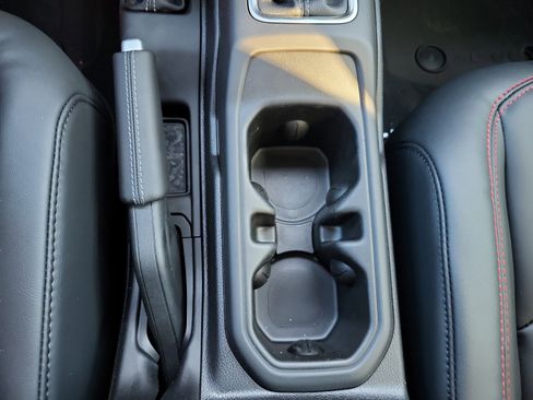 New 2025 Jeep Gladiator Rubicon w/ Convenience Group AWD/4WD image 36