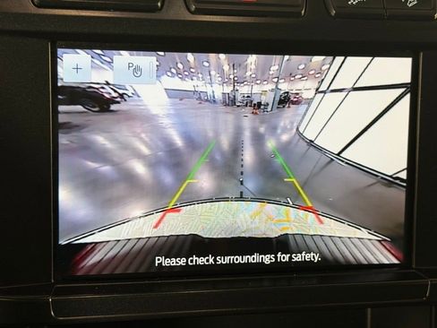 Used 2024 Ford F350 XLT w/ FX4 Off-Road Package image 18