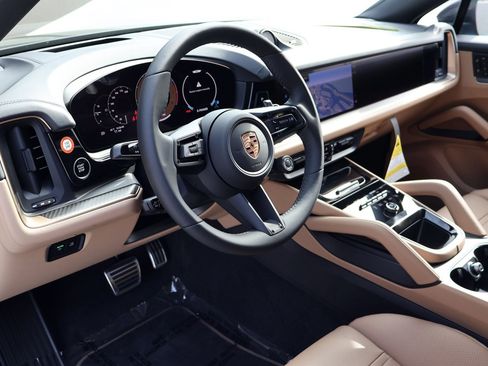 New 2026 Porsche Cayenne S AWD/4WD image 4