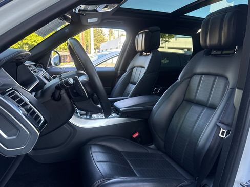 Used 2018 Land Rover Range Rover Sport HSE Dynamic AWD/4WD image 5
