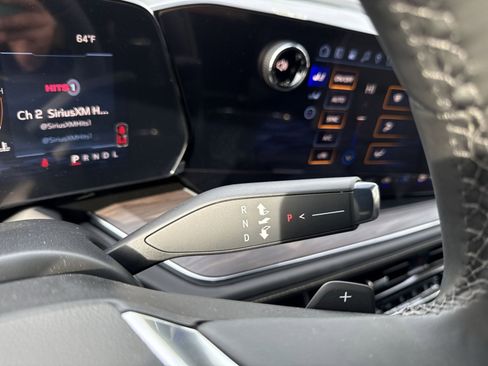 New 2026 Chevrolet Suburban Premier image 22