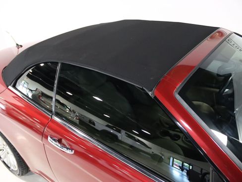 Used 2013 Chrysler 200 Limited FWD image 18