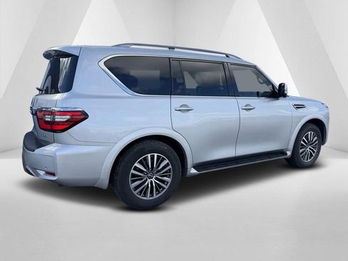 Used 2023 Nissan Armada SL w/ Captain's Chairs Package AWD/4WD image 7