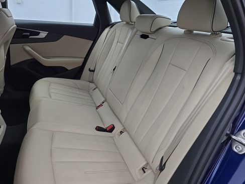 Used 2022 Audi A4 2.0T Premium w/ Convenience Package image 13