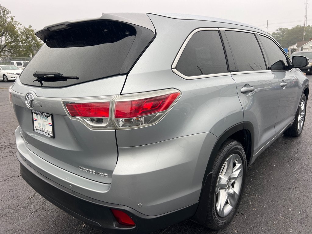Used 2015 Toyota Highlander Limited Platinum AWD/4WD image 7