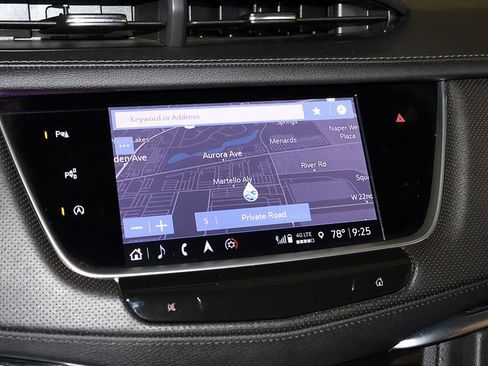 Used 2024 Cadillac XT5 Premium Luxury w/ Technology Package AWD/4WD image 19