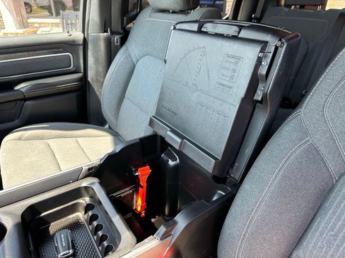 Used 2019 RAM 1500 Big Horn AWD/4WD image 17