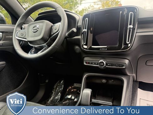 Certified 2023 Volvo C40 P8 Recharge Ultimate AWD/4WD image 32