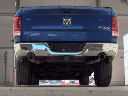 Used 2017 RAM 1500 Express AWD/4WD image 12