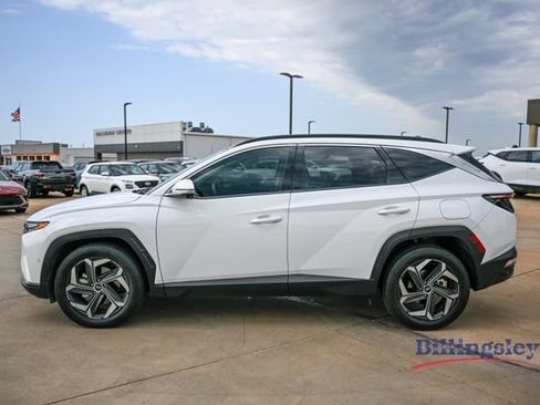 Used 2023 Hyundai Tucson Limited FWD image 2