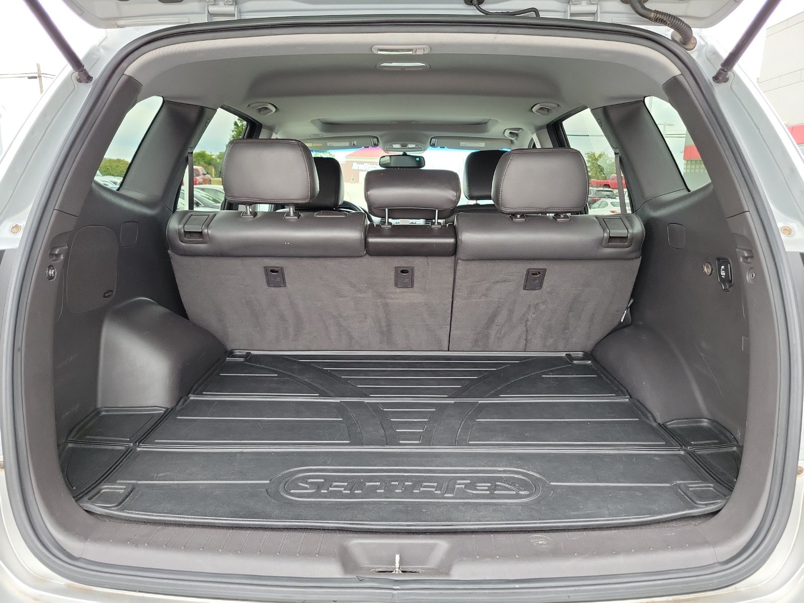 Used 2011 Hyundai Santa Fe Limited FWD image 8