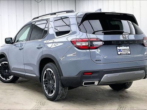 New 2026 Honda Pilot Touring image 5