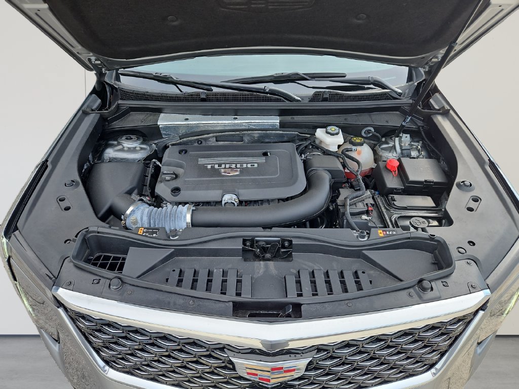Certified 2024 Cadillac XT4 Premium Luxury FWD image 19