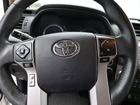 Used 2019 Toyota 4Runner Limited AWD/4WD image 19