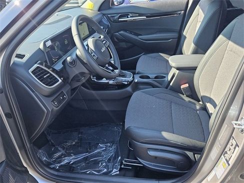 New 2026 Kia Seltos S image 4