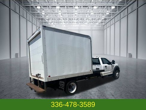 Used 2021 Ford F550 2WD Regular Cab Super Duty image 5