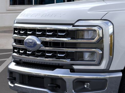 New 2026 Ford F250 Lariat w/ FX4 Off-Road Package AWD/4WD image 17