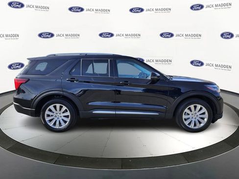Certified 2025 Ford Explorer Platinum w/ LUX Leather Package image 6